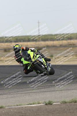 media/Sep-07-2024-Pacific Track Time (Sat) [[9bb89f5e83]]/A group/Phone Wall Paper 1000am/